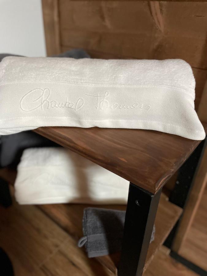 La Maison Du Pere Pilon Avec Petit Dejeuner Bed & Breakfast *